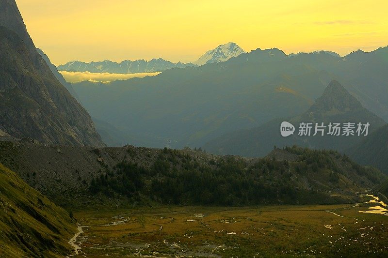 高山天堂！ Mont Blanc Grandes Jorasses，奥斯塔谷草甸日落